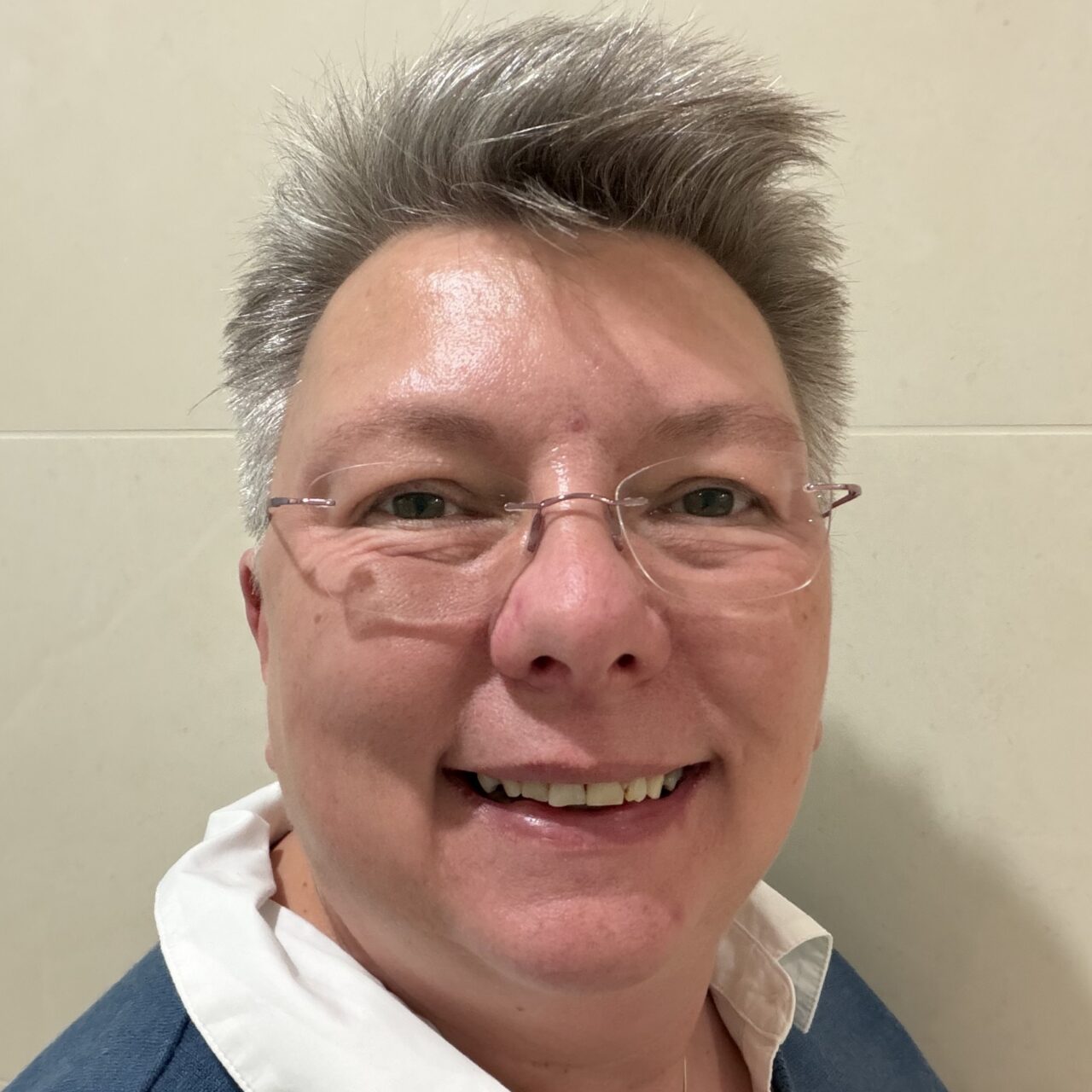 Dr Linda Asquith